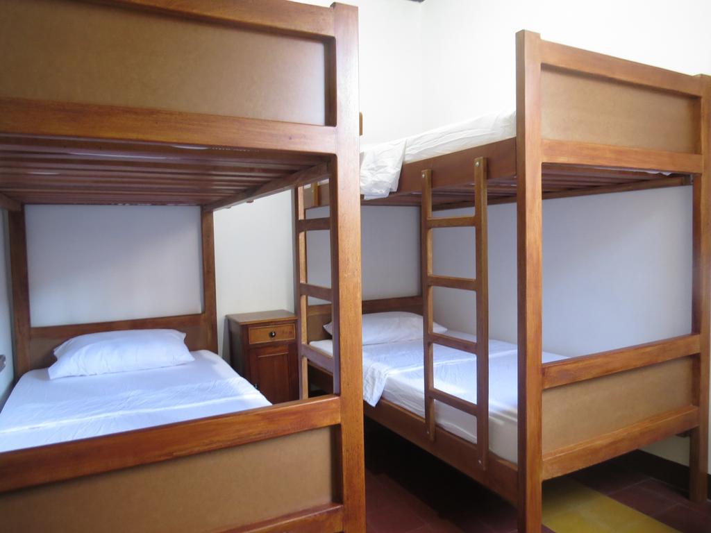 Hostal Casa Prado 메딜린 외부 사진