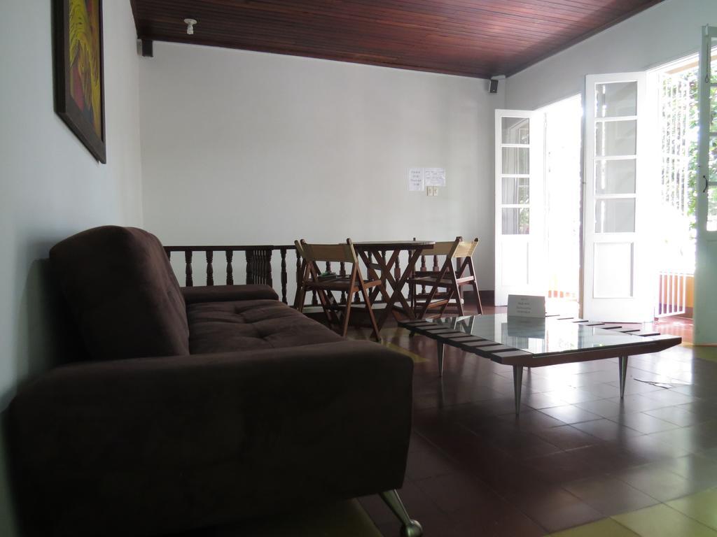 Hostal Casa Prado 메딜린 외부 사진