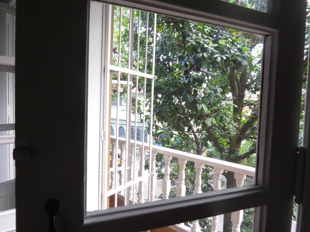 Hostal Casa Prado 메딜린 외부 사진