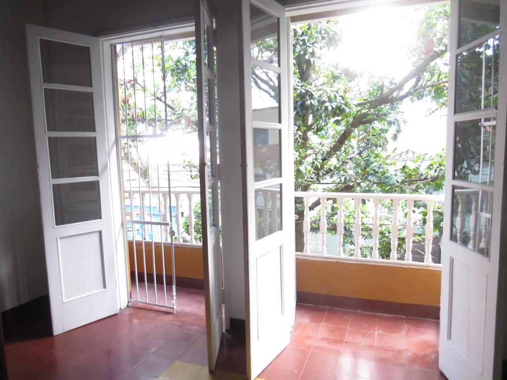 Hostal Casa Prado 메딜린 외부 사진